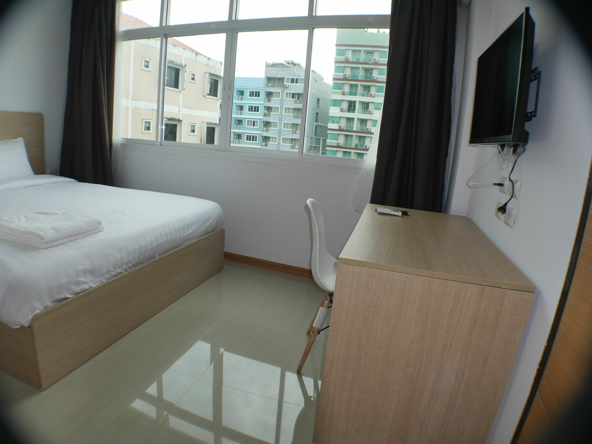 Darisa Apartment Service Patong Exterior photo